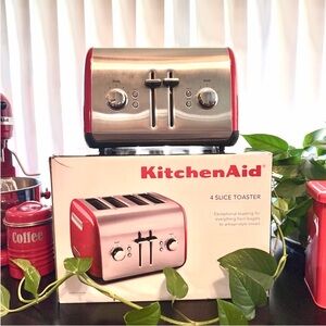 KitchenAid Empire Red 4-Slice Toaster. Extra Wide Slots. New With Box.